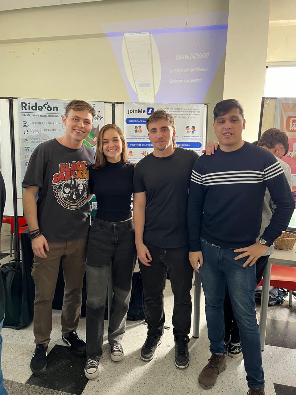 ${personalImageAlt2}